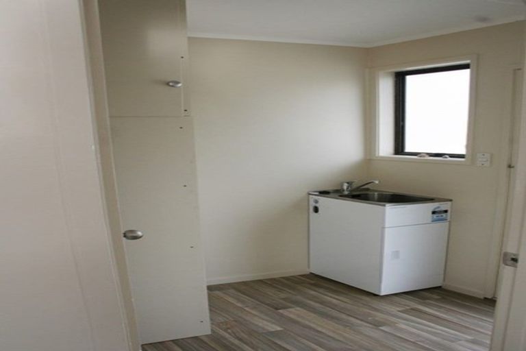 Photo of property in 337 Swanson Road, Ranui, Auckland, 0612