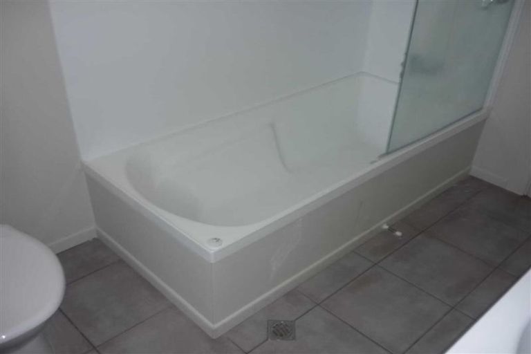 Photo of property in 88 Tukapa Street, Westown, New Plymouth, 4310