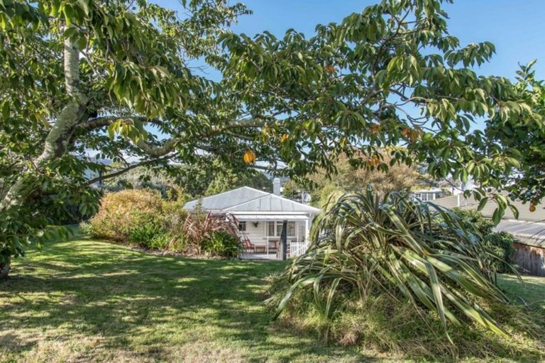 Photo of property in 7-7a Weka Road, Raumati Beach, Paraparaumu, 5032