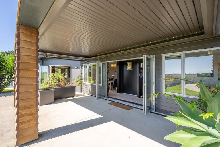 Photo of property in 191 Harakeke Road, Te Horo, Otaki, 5581