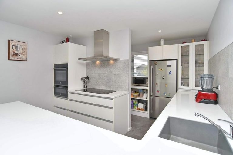 Photo of property in 5 Denton Street, Amberley, 7410