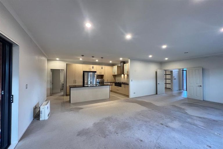 Photo of property in 27 Goh Place, Manurewa, Auckland, 2105