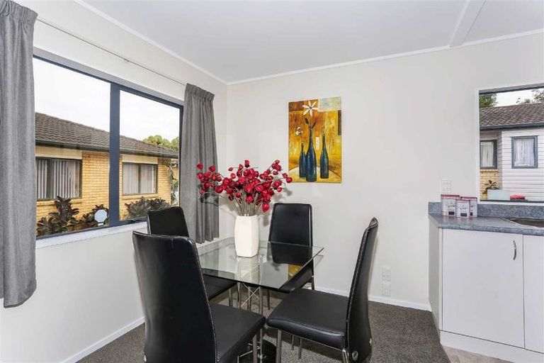 Photo of property in 1/34 Limond Street, Randwick Park, Auckland, 2105