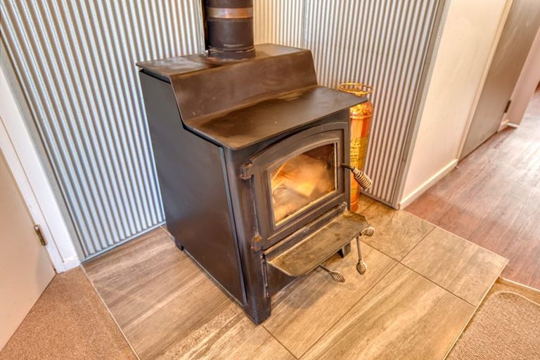 Photo of property in 11 Bowen Street, Kokatahi, Hokitika, 7881