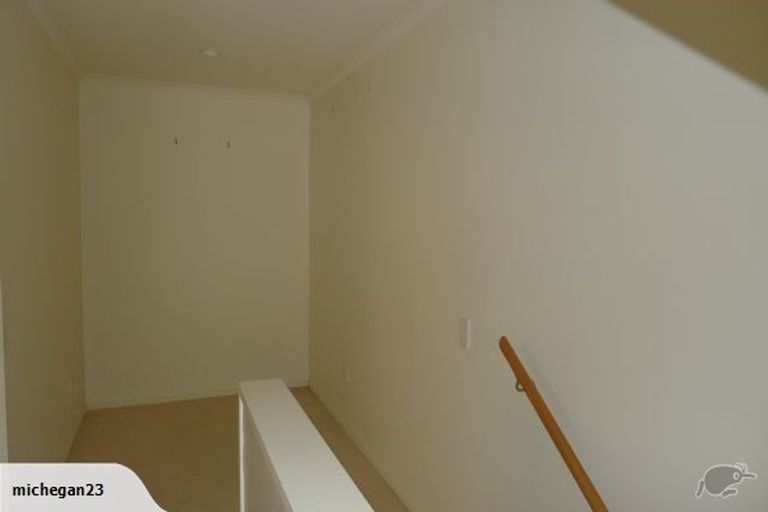 Photo of property in 25 Ballantrae Place, Thorndon, Wellington, 6011