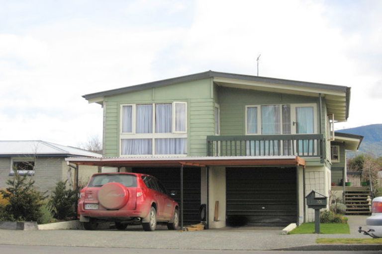 Photo of property in 101 Quintin Drive, Te Anau, 9600