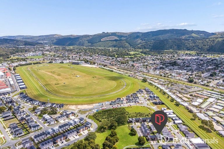 Photo of property in 4 Aston Crescent, Wallaceville, Upper Hutt, 5018