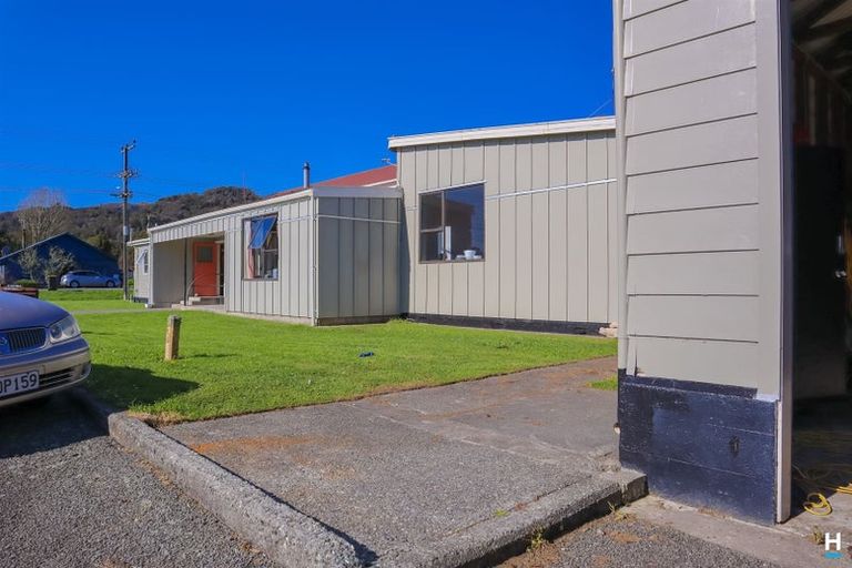 Photo of property in 37 Inverness Street, Dunollie, Runanga, 7803