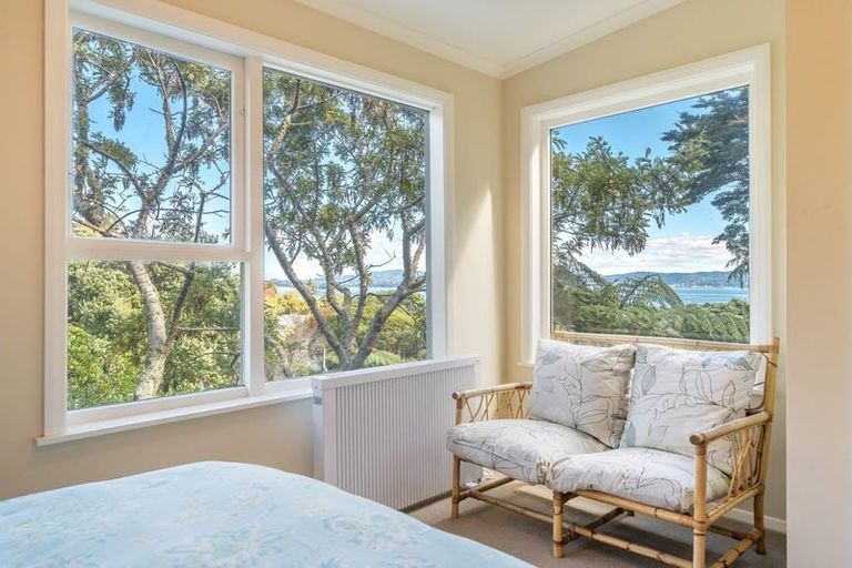 Photo of property in 27 Kotari Road, Days Bay, Lower Hutt, 5013