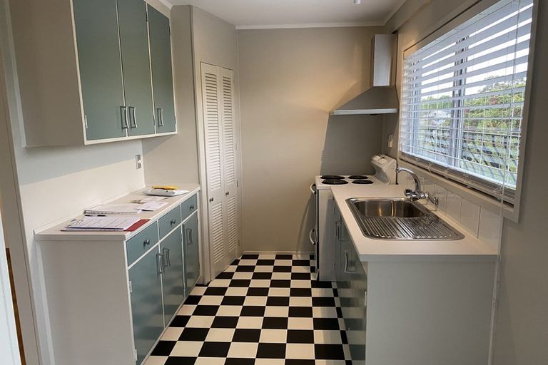 Photo of property in 1/38 Lynden Avenue, Hillcrest, Auckland, 0627