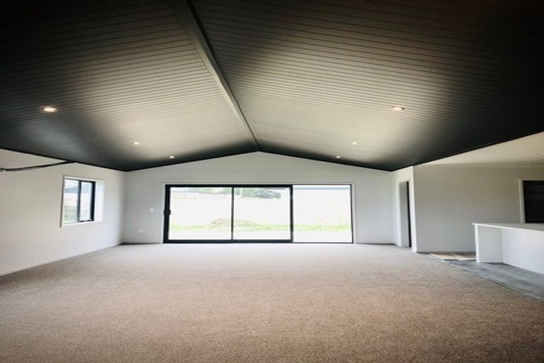 Photo of property in 37 Ruru Street, Cambridge, 3434