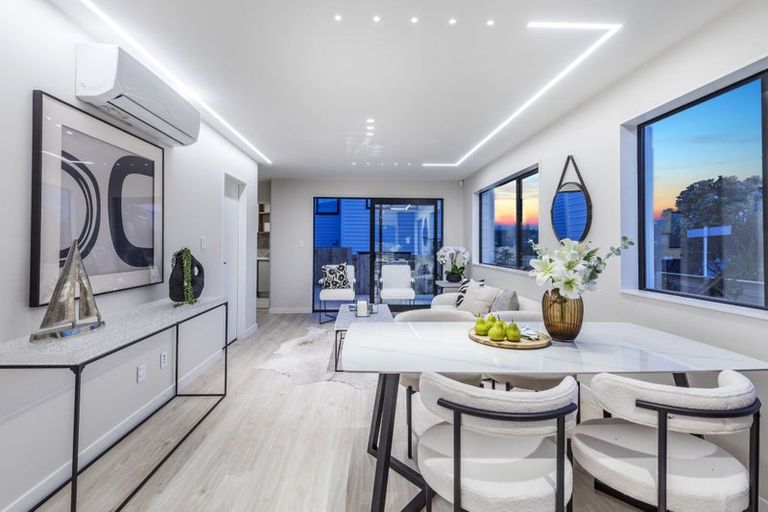 Photo of property in 10c Cranston Street, Torbay, Auckland, 0632