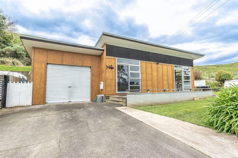 Photo of property in 97 Mowhanau Drive, Kai Iwi, Whanganui, 4574