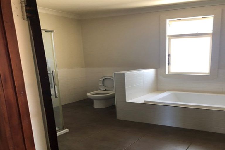 Photo of property in 15 Latham Street, Napier South, Napier, 4110