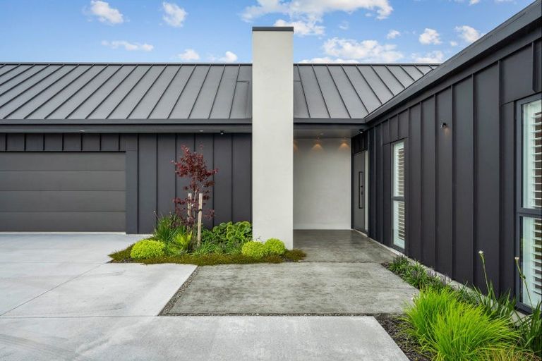 Photo of property in 261 Point Wells Road, Point Wells, 0986