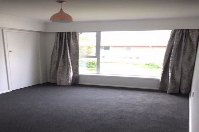 Photo of property in 72 Withells Road, Avonhead, Christchurch, 8042