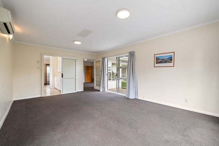 Photo of property in 352 College Street, West End, Palmerston North, 4410