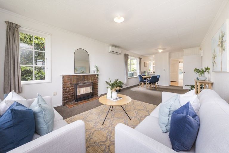 Photo of property in 8 Norwich Place, Awapuni, Palmerston North, 4412