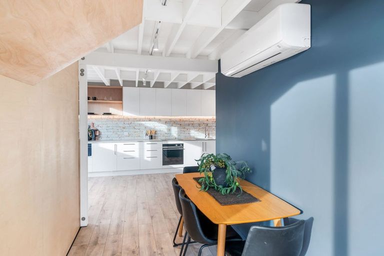 Photo of property in 2/938 Colombo Street, St Albans, Christchurch, 8014