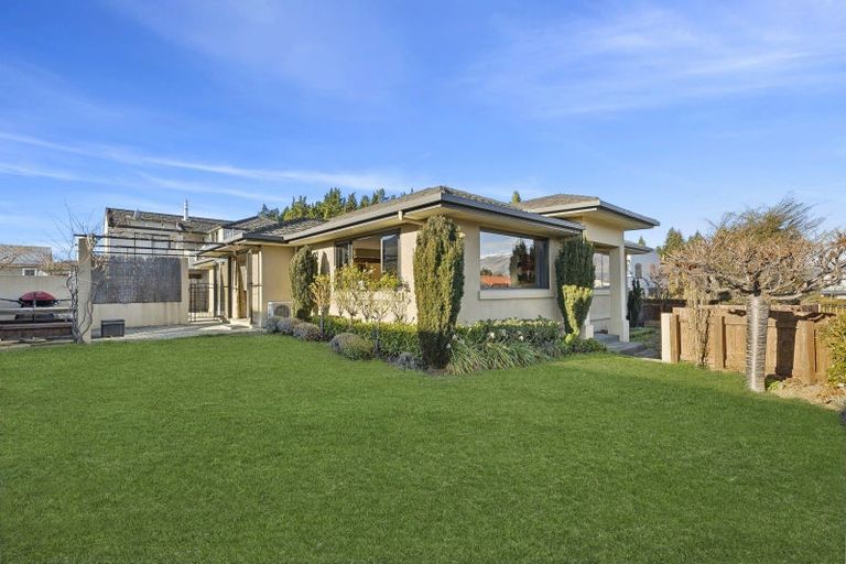 Photo of property in 45 Kings Drive, Wanaka, 9305