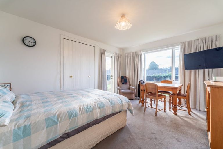 Photo of property in 82 Douglas Street, Highfield, Timaru, 7910