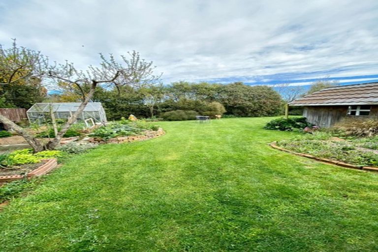 Photo of property in 12 Railway Road, Dunsandel, 7682