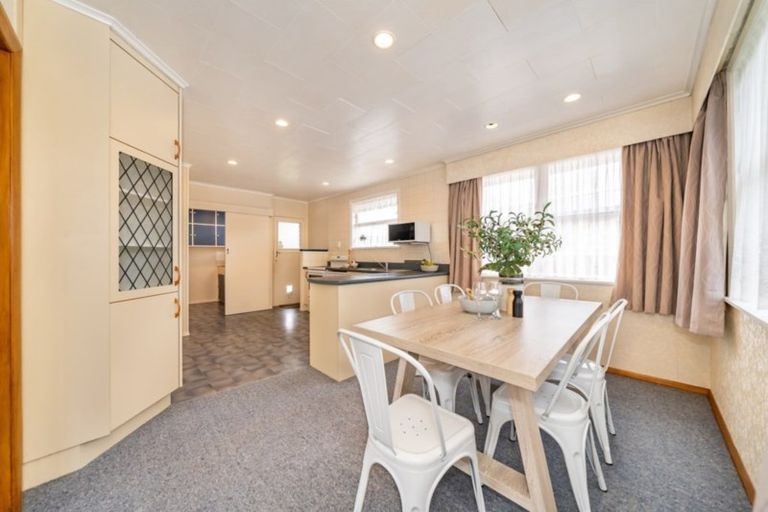 Photo of property in 12 Snell Grove, Clouston Park, Upper Hutt, 5018