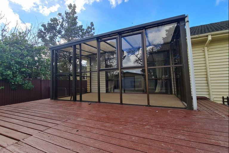 Photo of property in 12 Rochester Street, Awapuni, Palmerston North, 4412