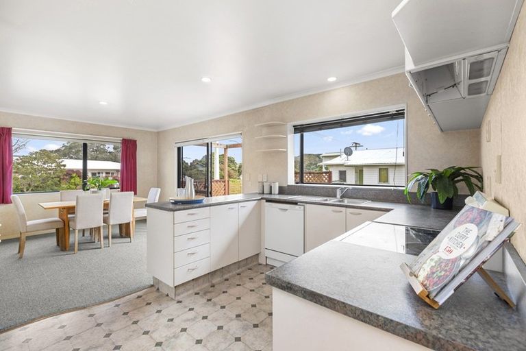 Photo of property in 23 James Street, Raglan, 3225