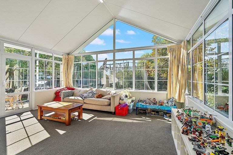 Photo of property in 60 Hounslow Street, Ilam, Christchurch, 8041