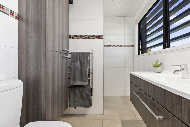 Photo of property in 72a Francis Street, Hauraki, Auckland, 0622