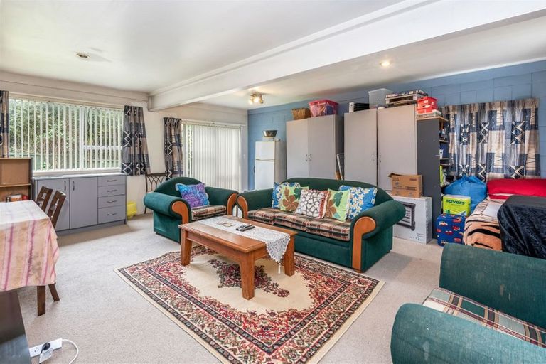 Photo of property in 18a Hillcrest Grove, Hillpark, Auckland, 2102