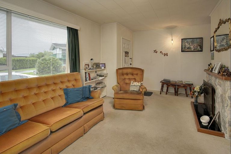 Photo of property in 2/16 Cobham Crescent, Stoke, Nelson, 7011