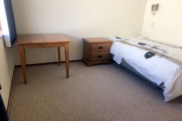 Photo of property in 29 Ruataniwha Street, Waipawa, 4210