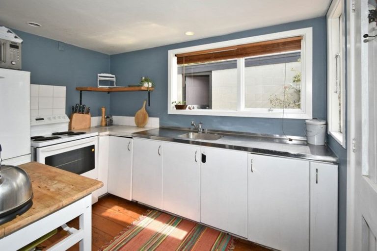 Photo of property in 97 Olliviers Road, Phillipstown, Christchurch, 8011