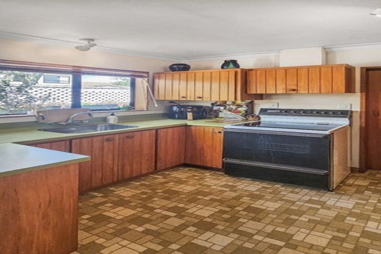 Photo of property in 2/505 Fitzroy Avenue, Hastings, 4122