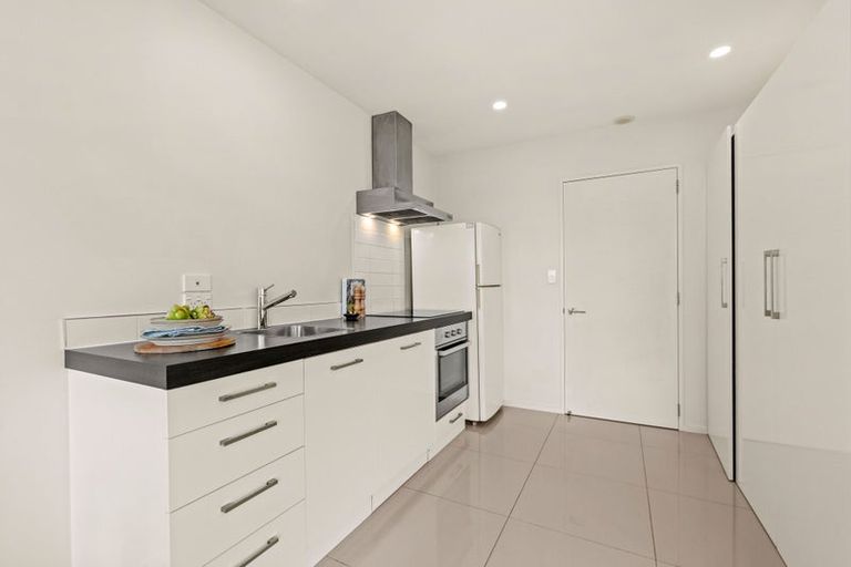 Photo of property in 7/318 Barbadoes Street, Christchurch Central, Christchurch, 8011