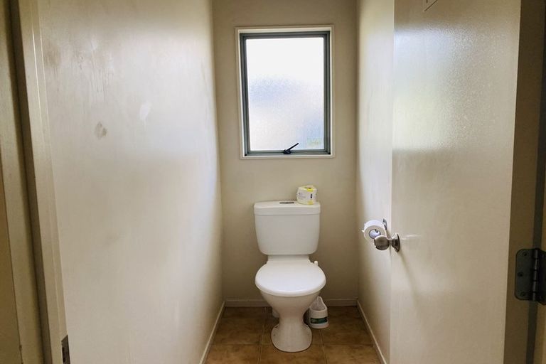 Photo of property in 54b Delta Avenue, New Lynn, Auckland, 0600