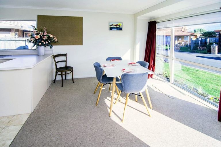 Photo of property in Holdsworth Villas, 62/2 William Donald Drive, Solway, Masterton, 5810