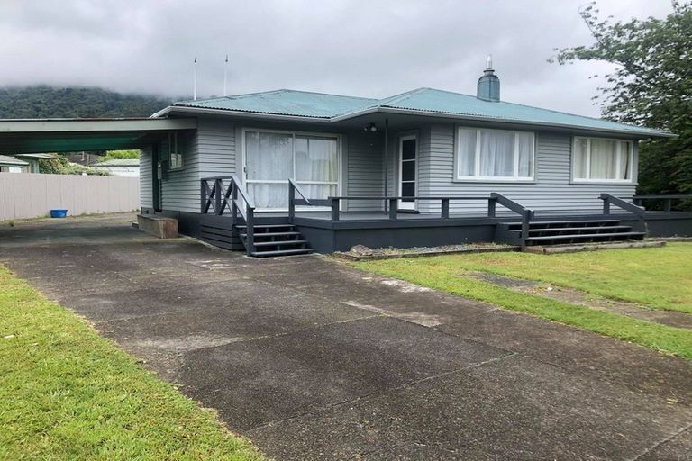 Photo of property in 3 Liane Place, Mangakakahi, Rotorua, 3015