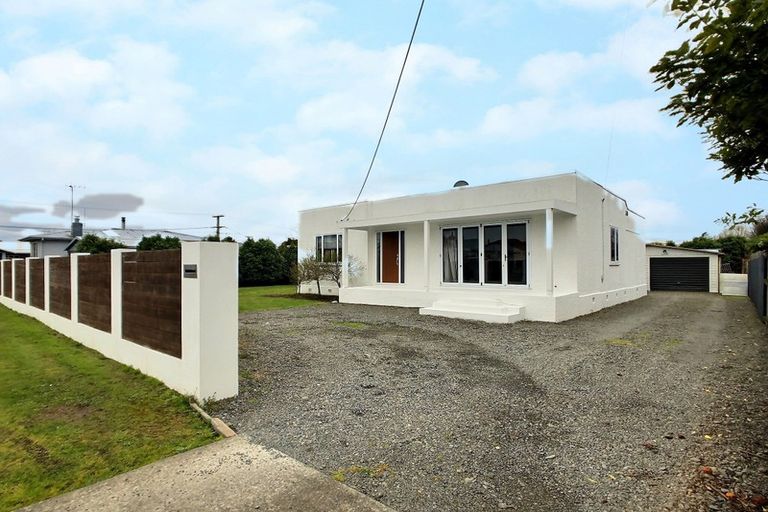 Photo of property in 3 Francis Drake Street, Waipukurau, 4200