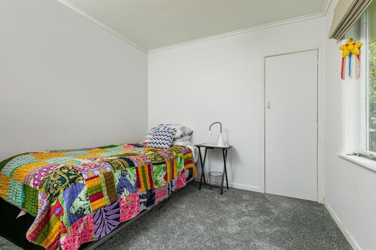 Photo of property in 22 Brandon Road, Glen Eden, Auckland, 0602