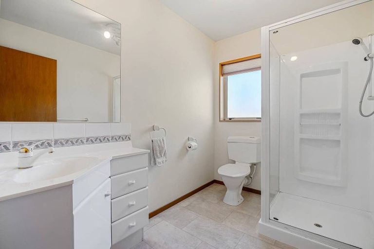 Photo of property in 2/43 Claridges Road, Casebrook, Christchurch, 8051