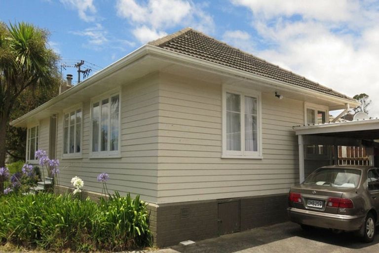 Photo of property in 39 Fairdene Avenue, Henderson, Auckland, 0610