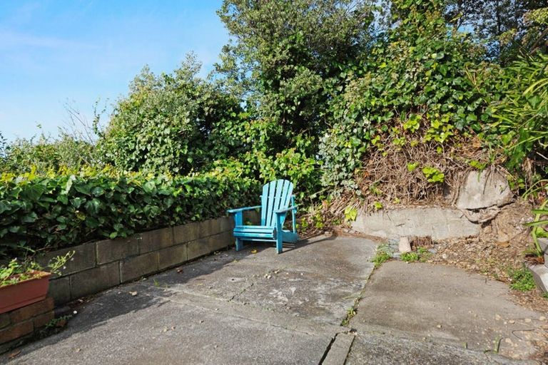 Photo of property in 19 Oku Street, Island Bay, Wellington, 6023