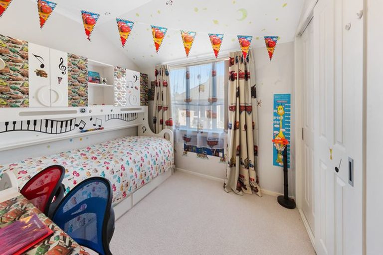 Photo of property in 17a Waller Avenue, Bucklands Beach, Auckland, 2012