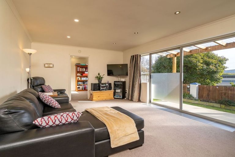 Photo of property in 37a Kinmont Crescent, Kinmont Park, Mosgiel, 9024