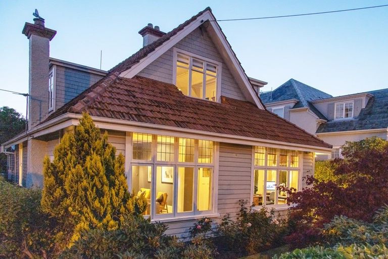 Photo of property in 27 Drivers Road, Maori Hill, Dunedin, 9010