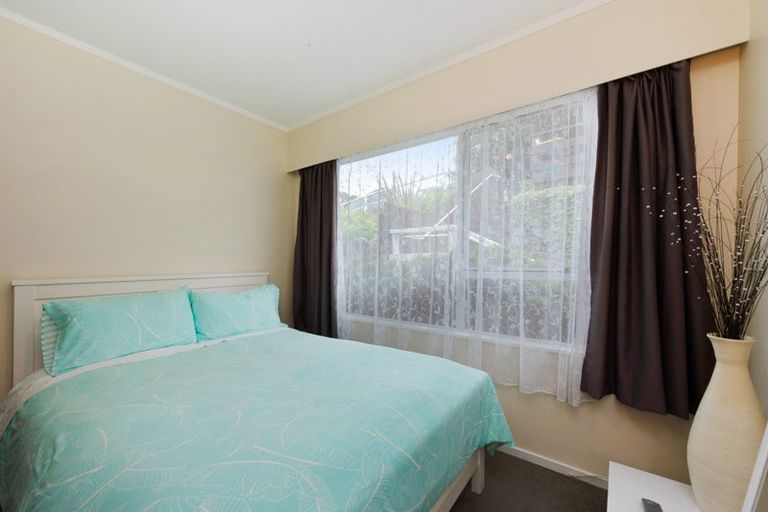 Photo of property in 15b Florio Terrace, Tawa, Wellington, 5028