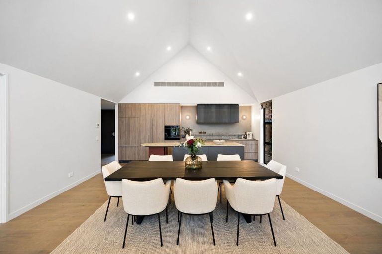 Photo of property in 18 Taurus Lane, Jacks Point, 9371